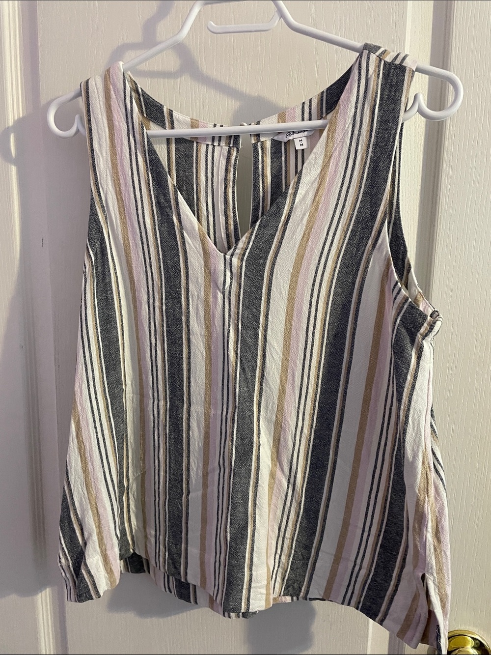 Reitmans Striped V-Neck Tank Top